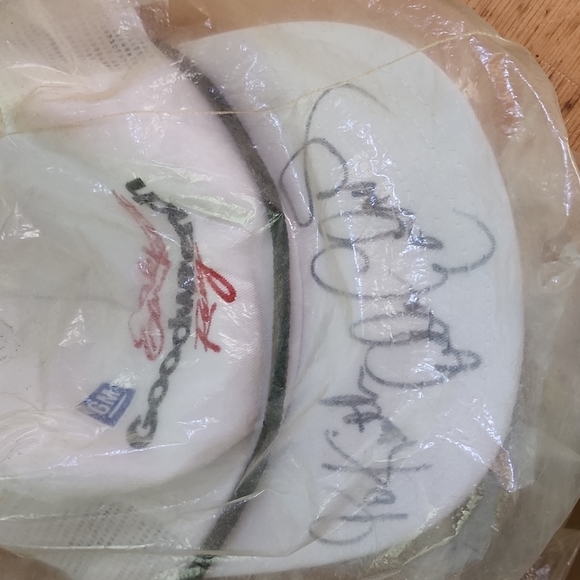 Dale Earnhardt autograph hat - Picture 1 of 1